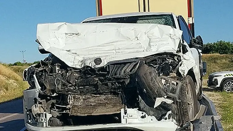 Mut-Silifke kara yolunda feci kaza: Anne ve kızı hayatını kaybetti, baba ağır yaralı