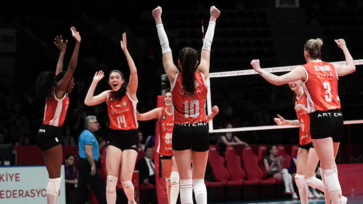 Eczacıbaşı Dynavit, CEV Şampiyonlar Ligi'ne Katılma Hakkı Elde Etti