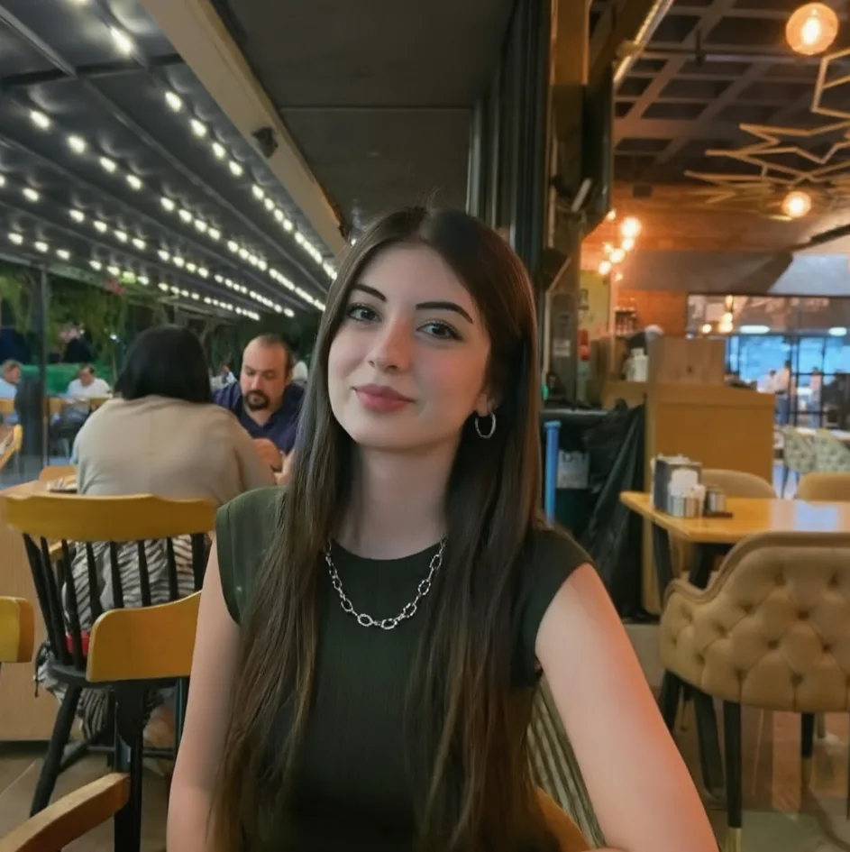 Menderes'te Trafik Kazası: Patoloji Asistanı Hayatını Kaybetti