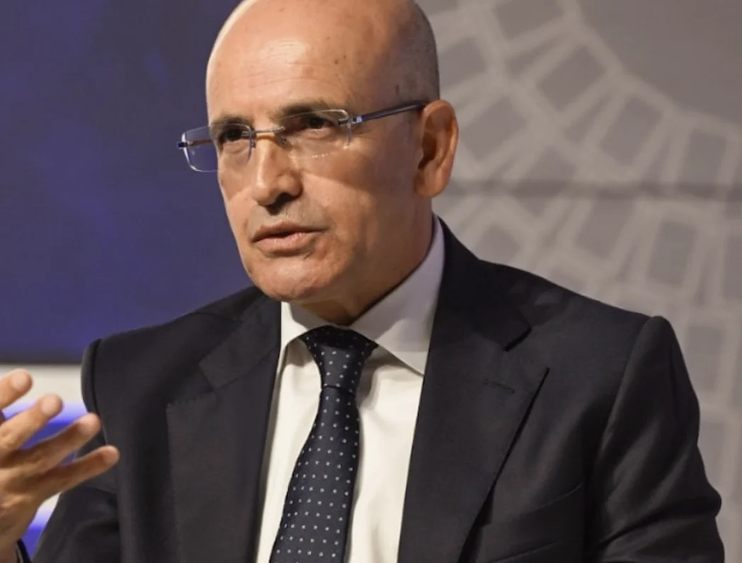 Yeni Şafak'tan Ekonomi Yönetimine Eleştiri: 'Vaka-i Faiziye' Yorumları