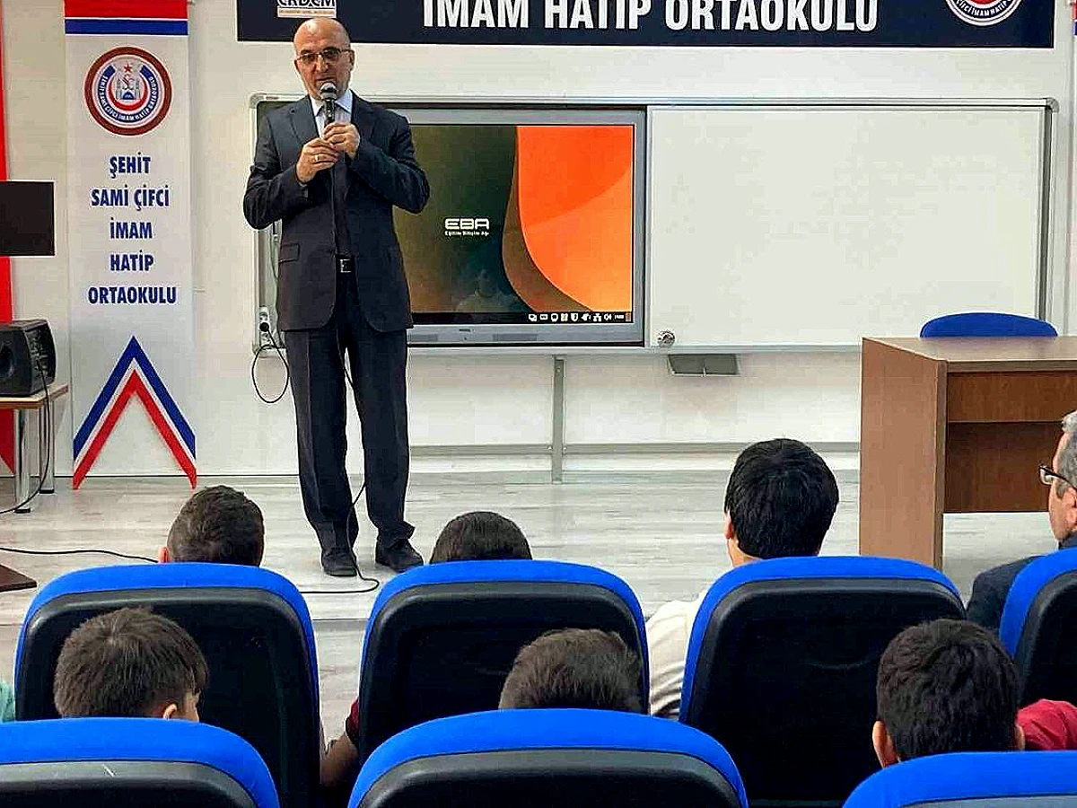 Afyonkarahisar'da Değerler Eğitimi Programları Öğrencilerle Buluştu