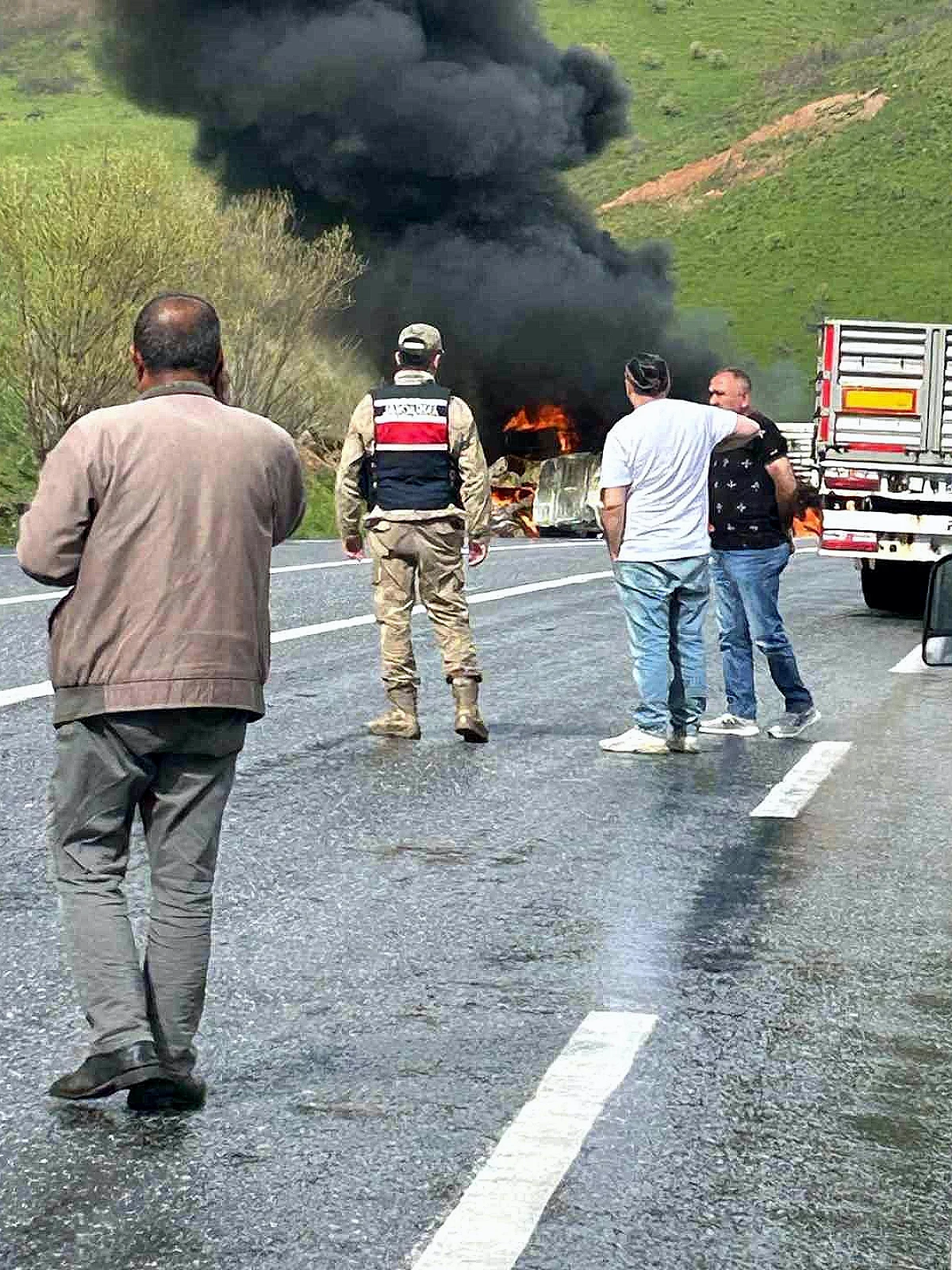 Bitlis-Van Karayolunda Meydana Gelen Trafik Kazasında 2 Kişi Hayatını Kaybetti