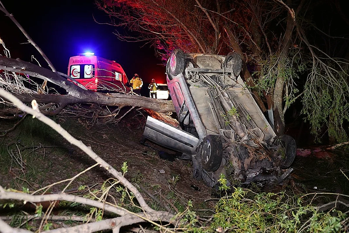 Sivas'ta Trafik Kazası: 1 Ölü, 4 Yaralı